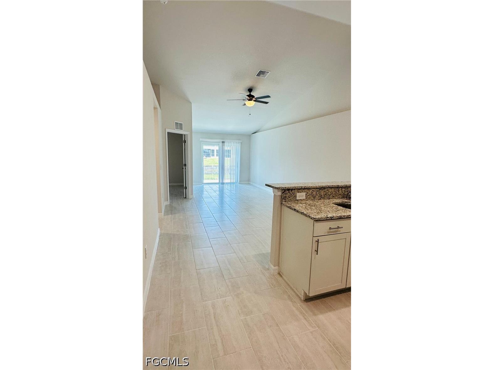 607 SE 7th Street Cape Coral FL 33990 2026019460 image11
