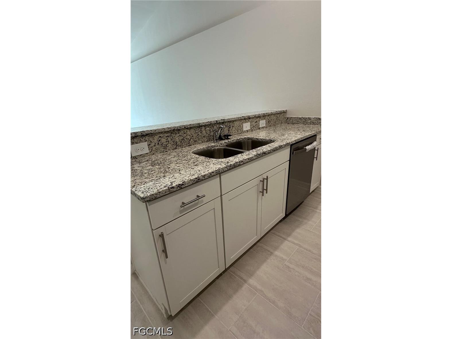 607 SE 7th Street Cape Coral FL 33990 2026019460 image7