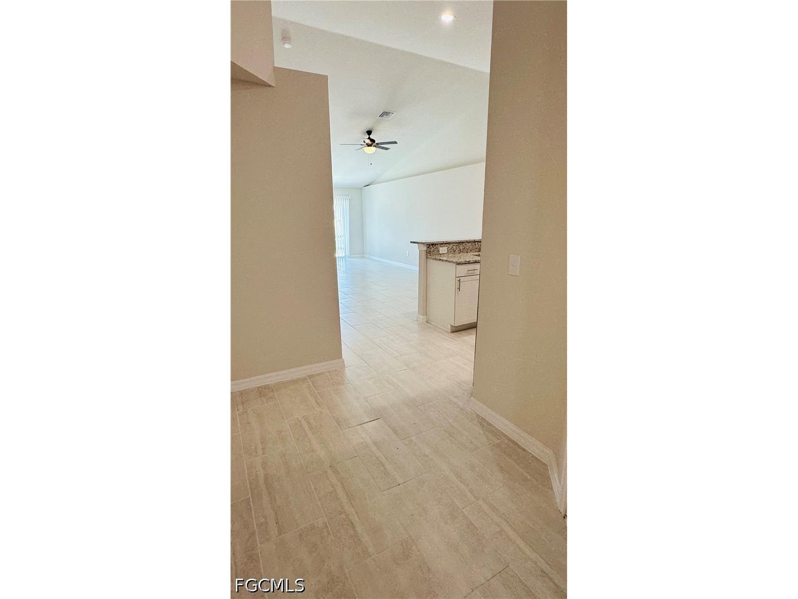 607 SE 7th Street Cape Coral FL 33990 2026019460 image8