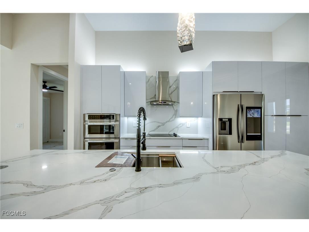 607 SW 18th Court Cape Coral FL 33991 2025007710 image17