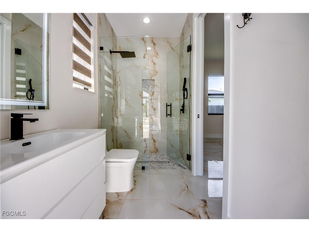 607 SW 18th Court Cape Coral FL 33991 2025007710 image32