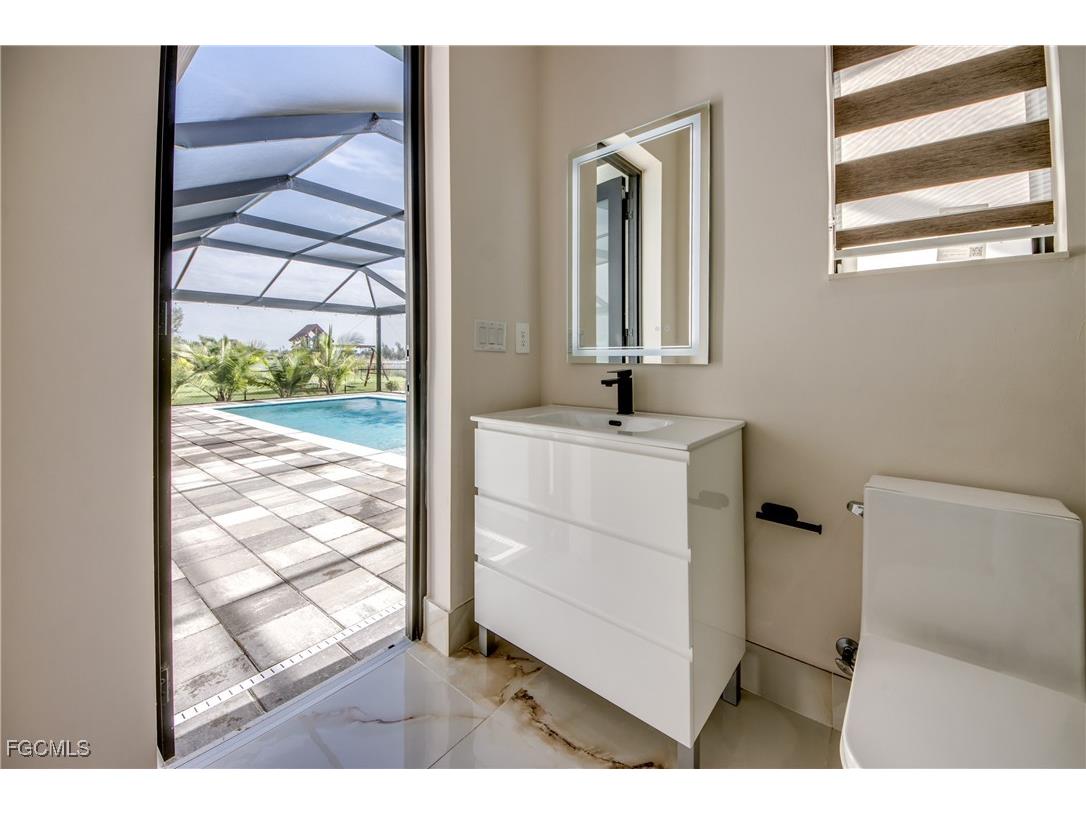 607 SW 18th Court Cape Coral FL 33991 2025007710 image33