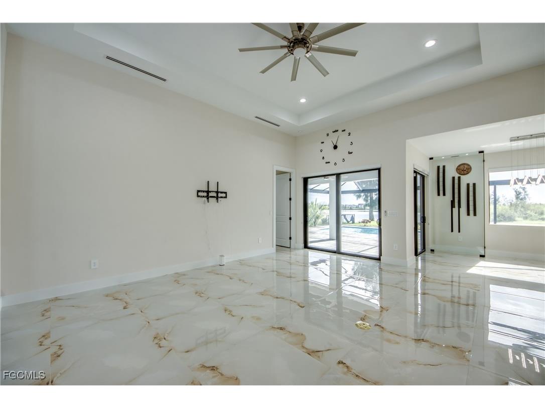 607 SW 18th Court Cape Coral FL 33991 2025007710 image4