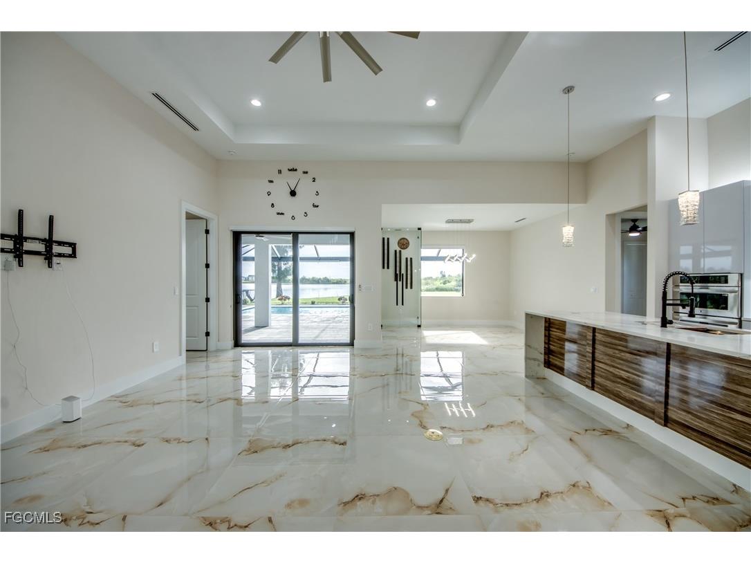 607 SW 18th Court Cape Coral FL 33991 2025007710 image5