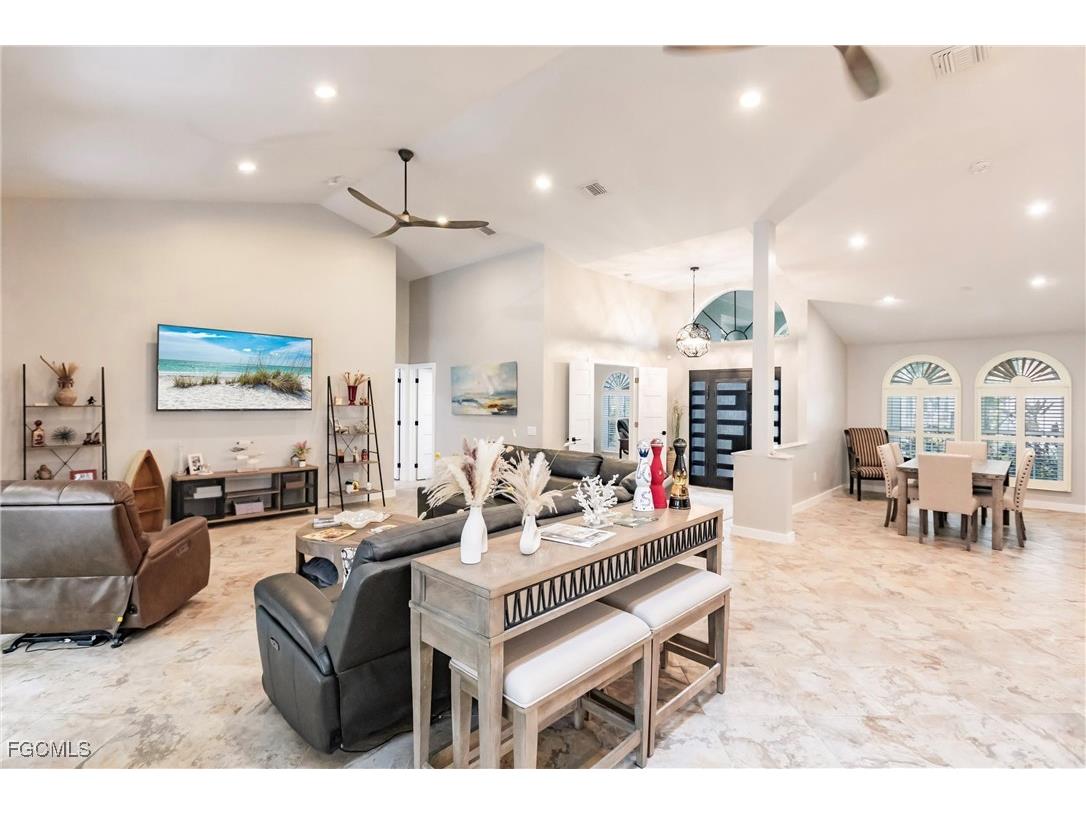 607 SW 57th Street Cape Coral FL 33914 2025024118 image17