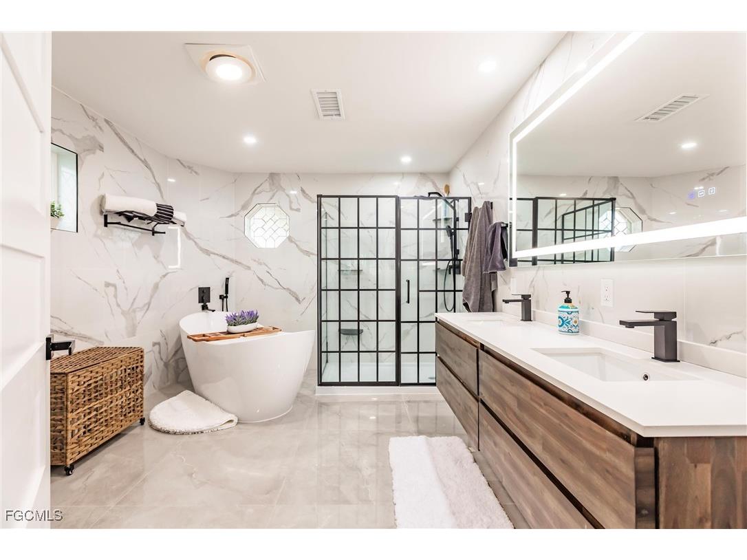 607 SW 57th Street Cape Coral FL 33914 2025024118 image21