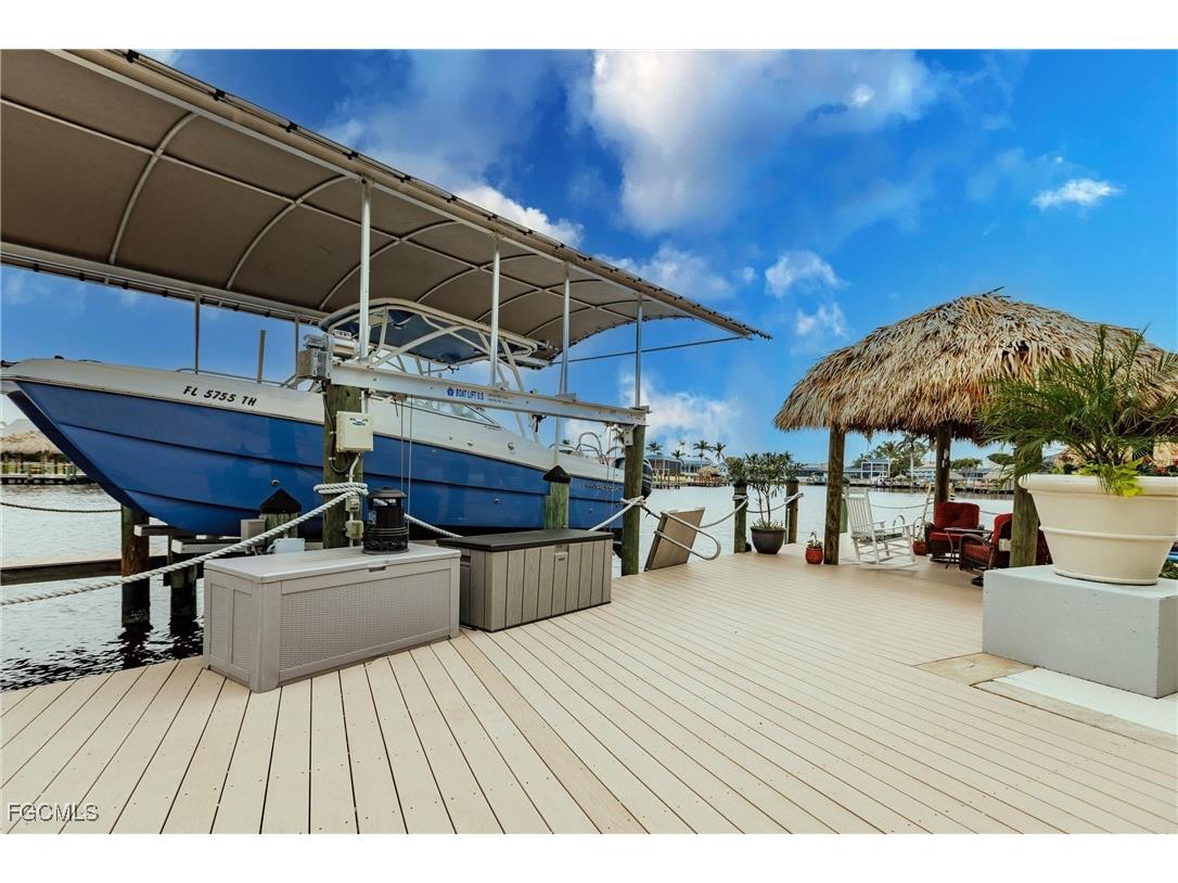 607 SW 57th Street Cape Coral FL 33914 2025024118 image42