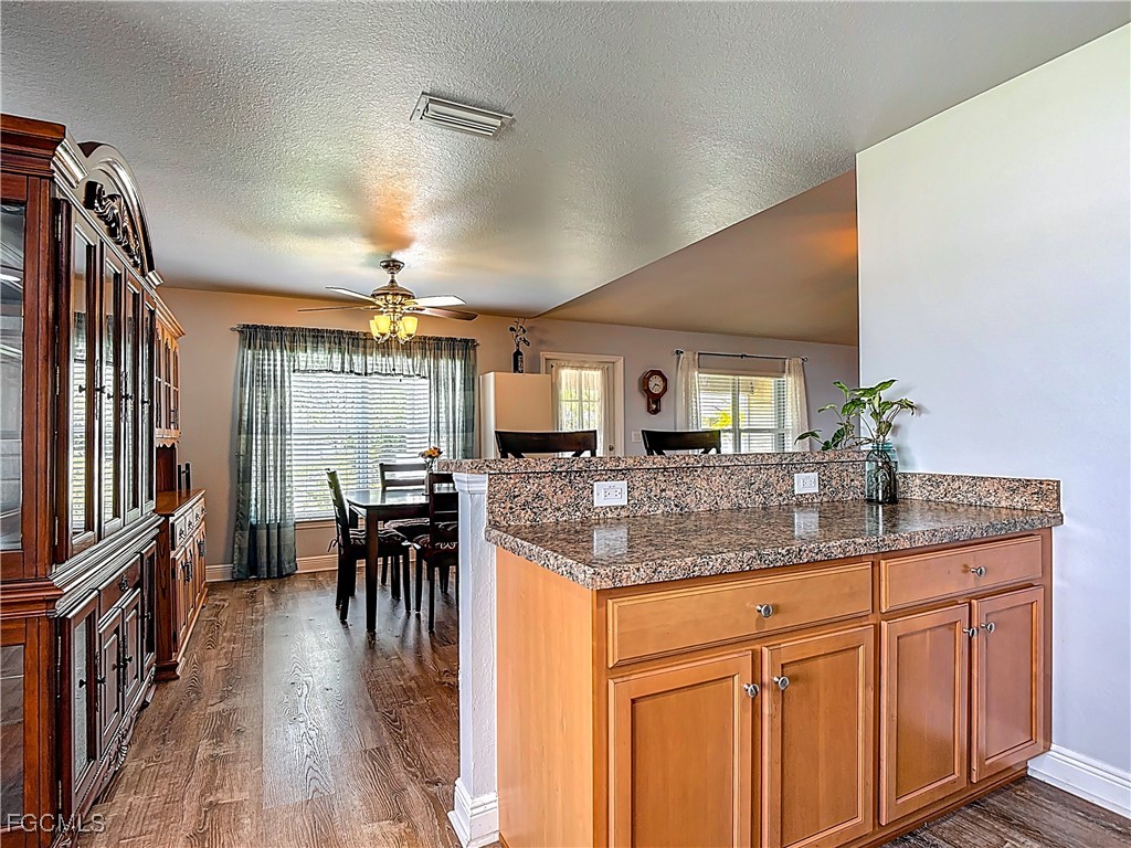 607 Tropicana Parkway W Cape Coral FL 33993 2025003838 image11