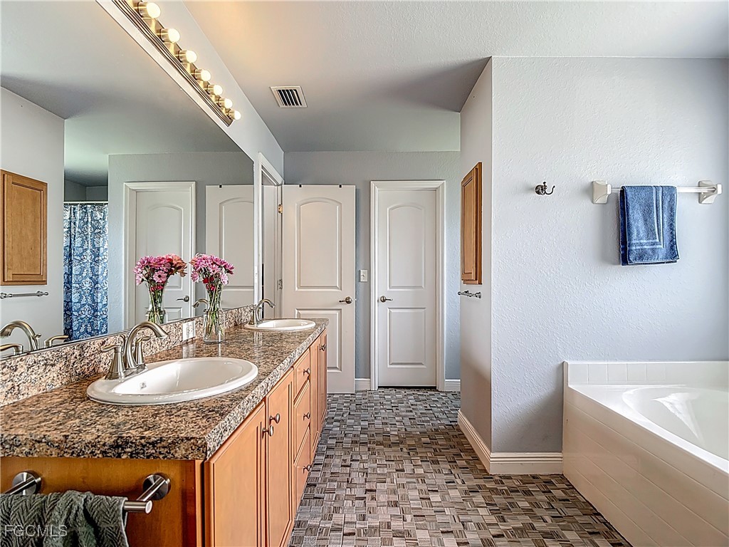 607 Tropicana Parkway W Cape Coral FL 33993 2025003838 image24