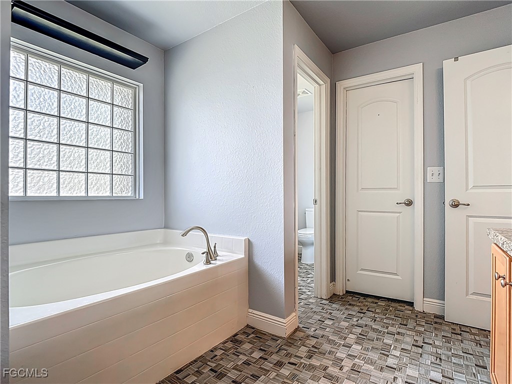 607 Tropicana Parkway W Cape Coral FL 33993 2025003838 image26