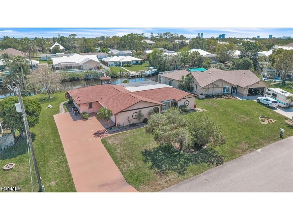 6070 Anchorline Court North Fort Myers FL 33917 2026014017 image1