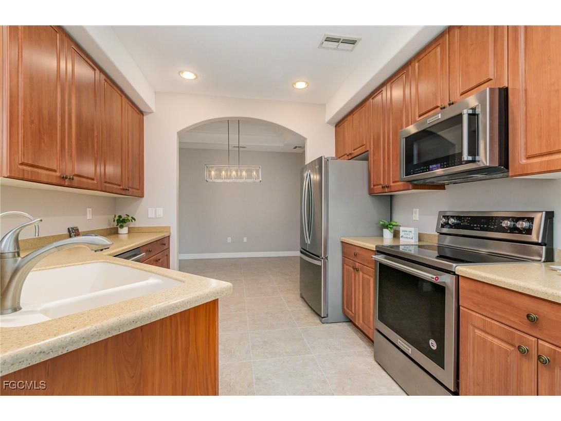 6071 Jonathans Bay Circle #101 Fort Myers FL 33908 2025022736 image12