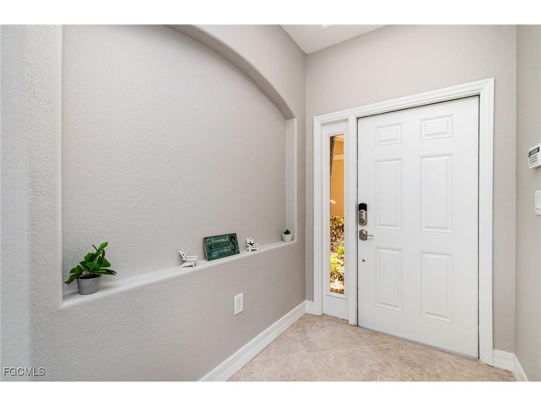 6071 Jonathans Bay Circle #101 Fort Myers FL 33908 2025022736 image3