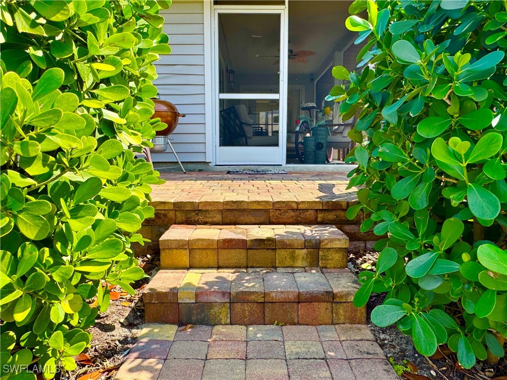 6074 Timberwood Circle #319 Fort Myers FL 33908 225022583 image1
