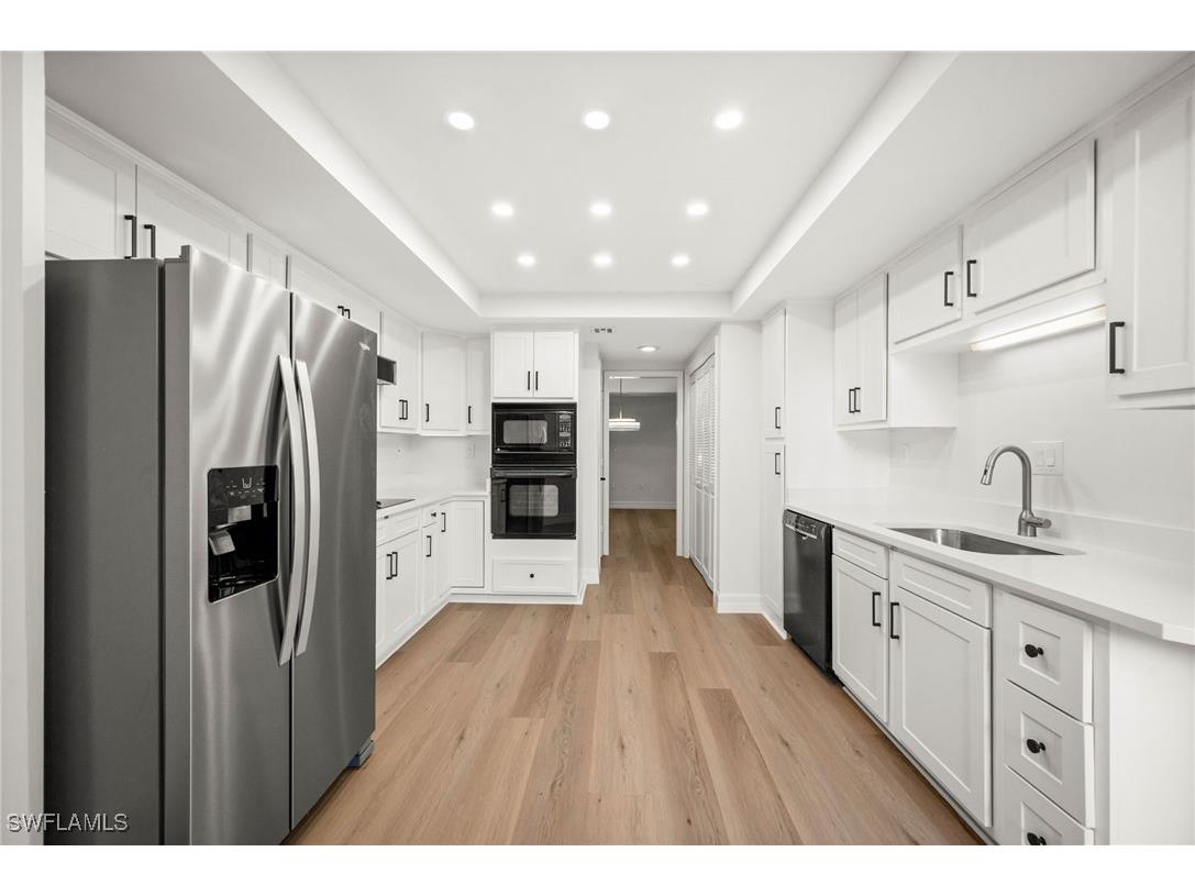 6075 Pelican Bay Boulevard #104 Naples FL 34108 225082391 image16