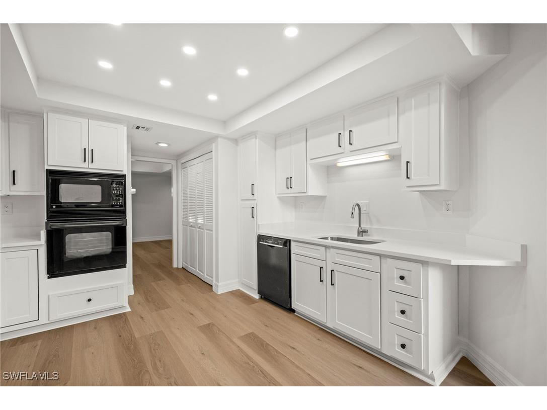 6075 Pelican Bay Boulevard #104 Naples FL 34108 225082391 image17