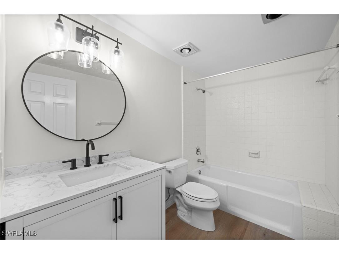 6075 Pelican Bay Boulevard #104 Naples FL 34108 225082391 image29