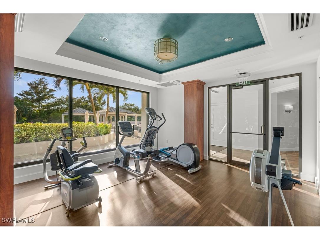 6075 Pelican Bay Boulevard #104 Naples FL 34108 225082391 image38