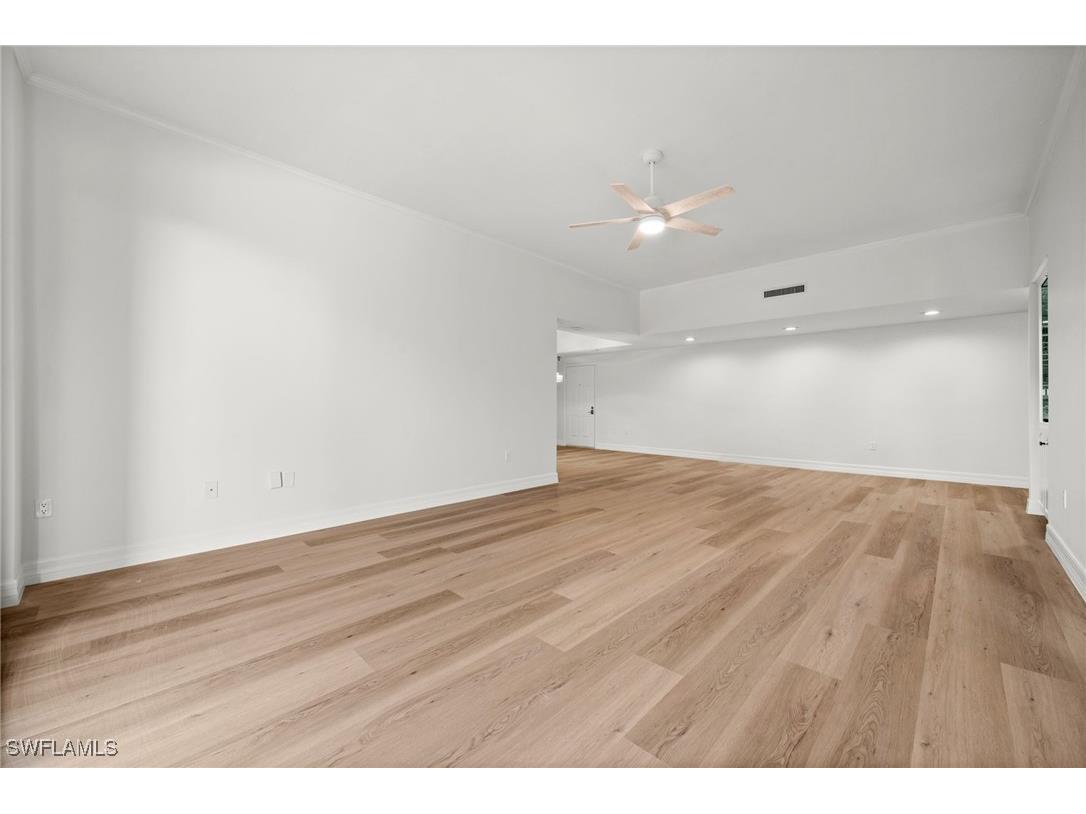 6075 Pelican Bay Boulevard #104 Naples FL 34108 225082391 image9