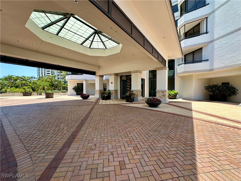 6075 Pelican Bay Boulevard #1101 Naples FL 34108 225051883 image2