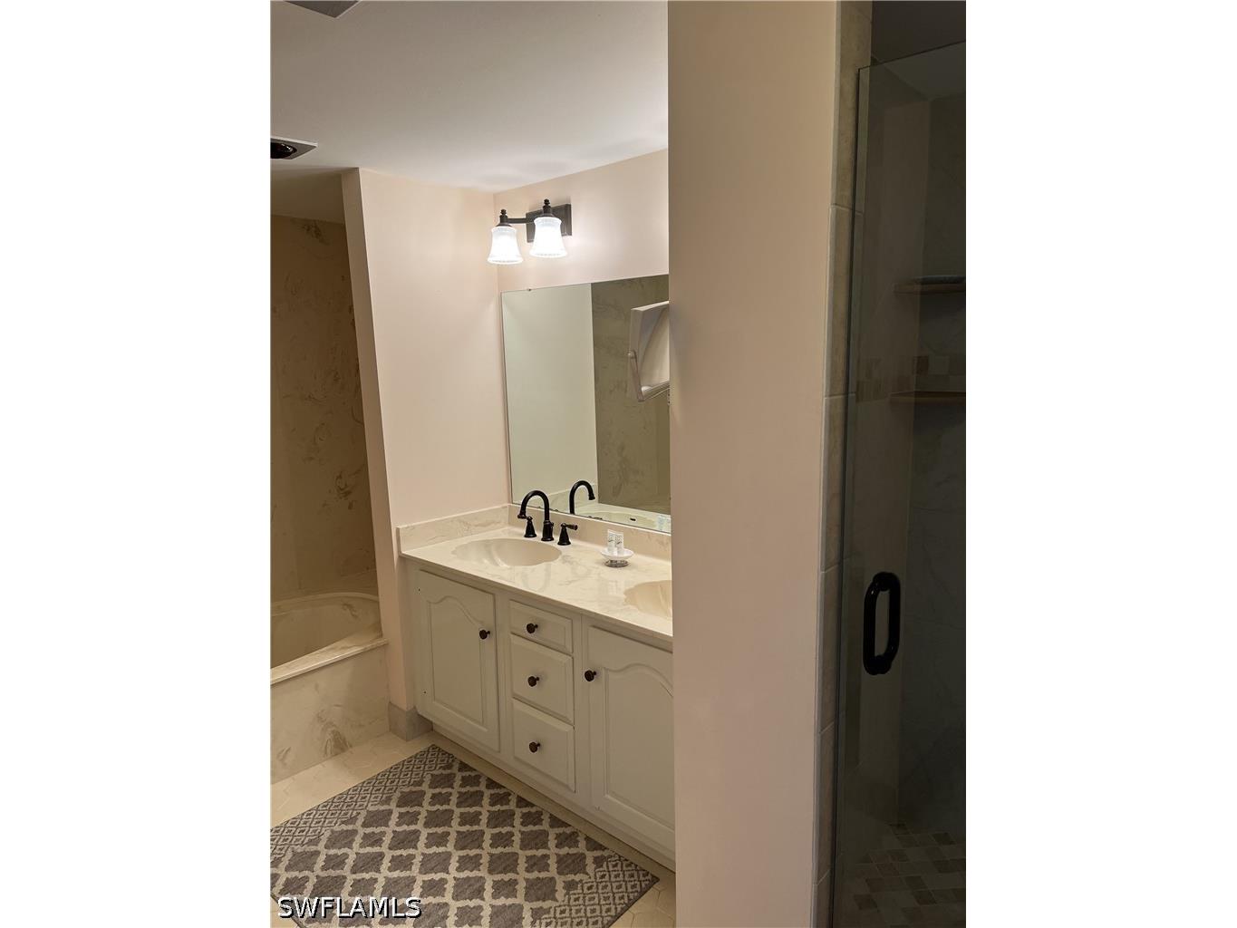 6075 Pelican Bay Boulevard #1204 Naples FL 34108 226021246 image11