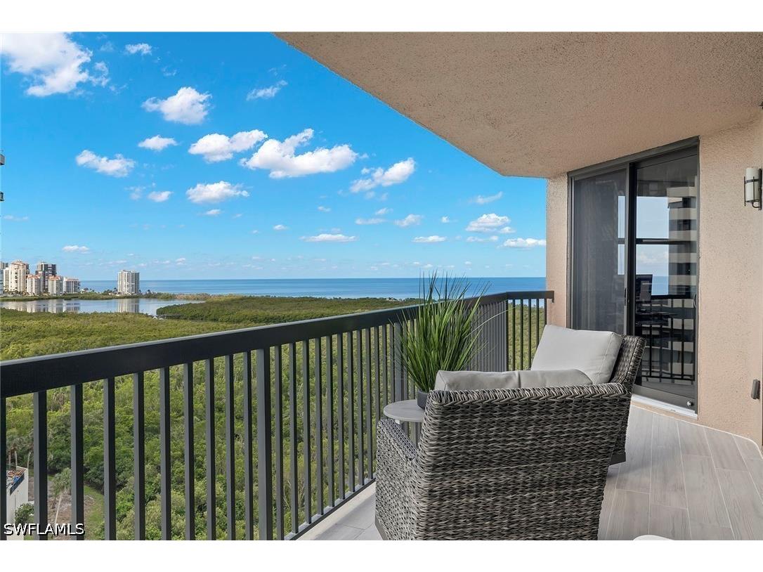 6075 Pelican Bay Boulevard #1403 Naples FL 34108 226013474 image1