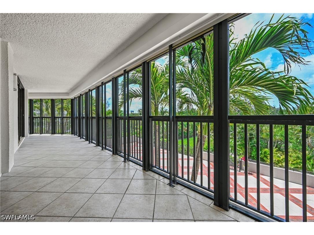 6075 Pelican Bay Boulevard #201 Naples FL 34108 226014138 image17