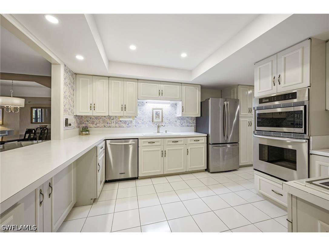 6075 Pelican Bay Boulevard #201 Naples FL 34108 226014138 image7