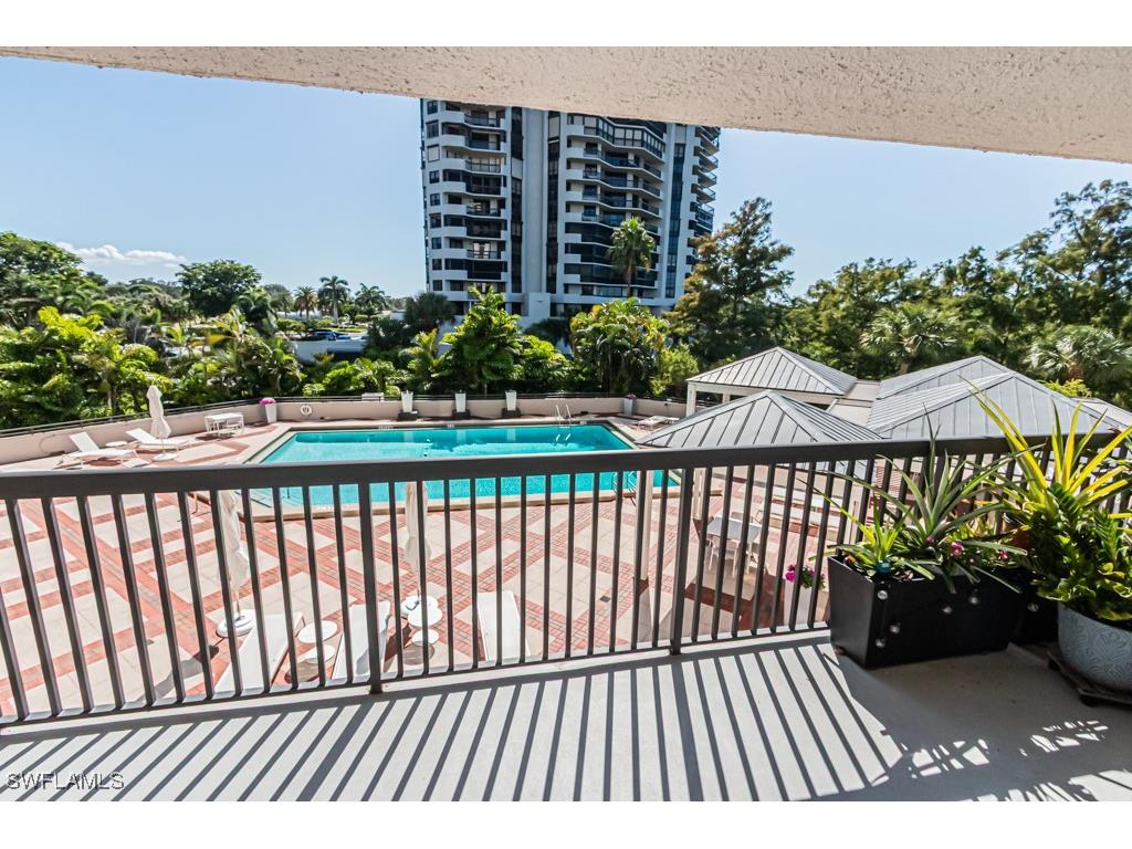 6075 Pelican Bay Boulevard #203 Naples FL 34108 225078802 image18