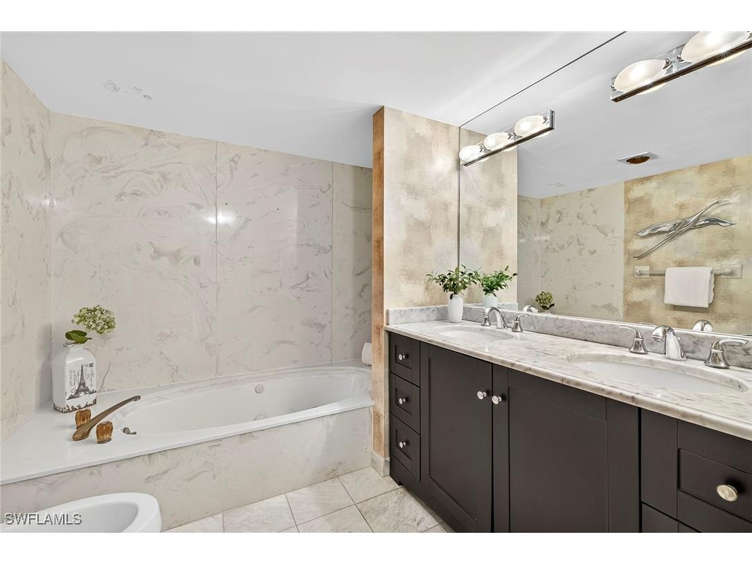 6075 Pelican Bay Boulevard #204 Naples FL 34108 225075919 image19