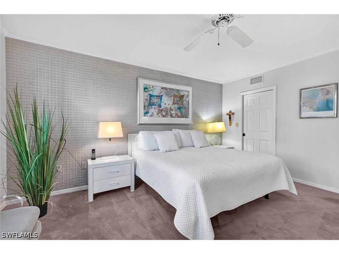 6075 Pelican Bay Boulevard #204 Naples FL 34108 226022603 image12