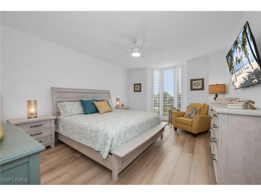 6075 Pelican Bay Boulevard #303 Naples FL 34108 226002381 image13