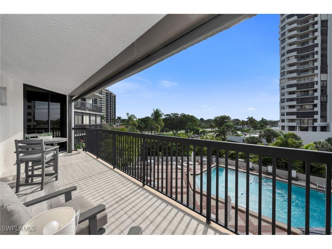 6075 Pelican Bay Boulevard #303 Naples FL 34108 226002381 image2