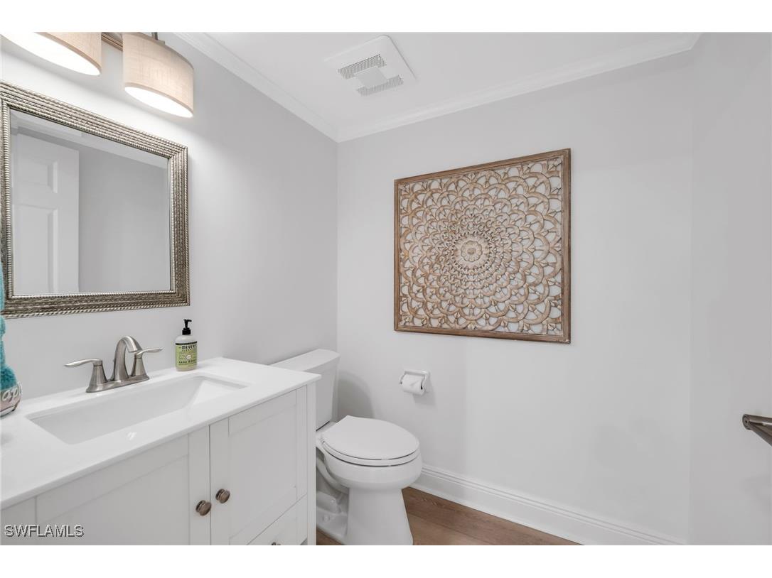6075 Pelican Bay Boulevard #303 Naples FL 34108 226002381 image20