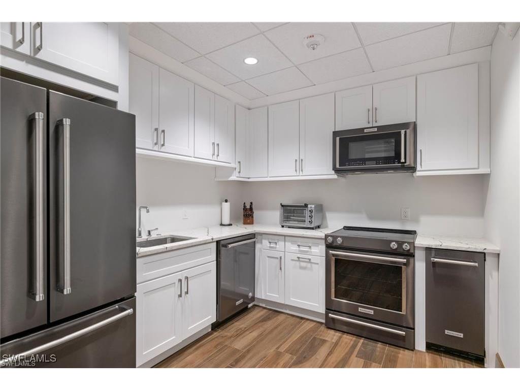 6075 Pelican Bay Boulevard #303 Naples FL 34108 226002381 image27