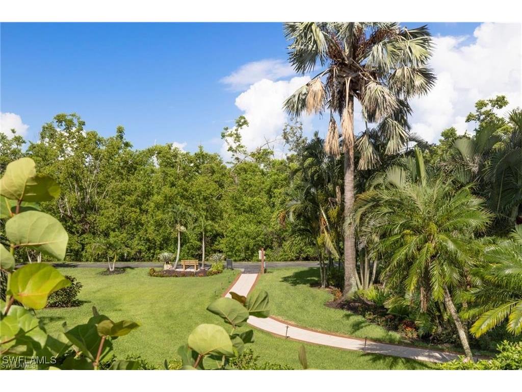 6075 Pelican Bay Boulevard #303 Naples FL 34108 226002381 image40