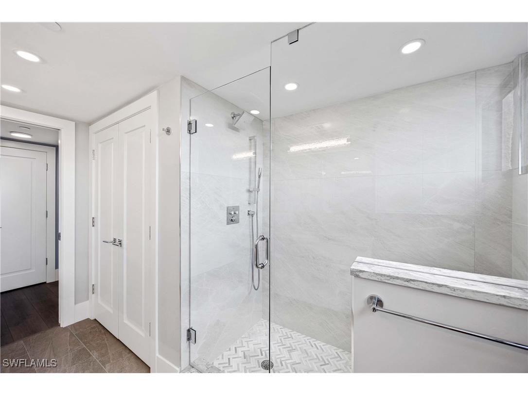 6075 Pelican Bay Boulevard #605 Naples FL 34108 225030681 image28