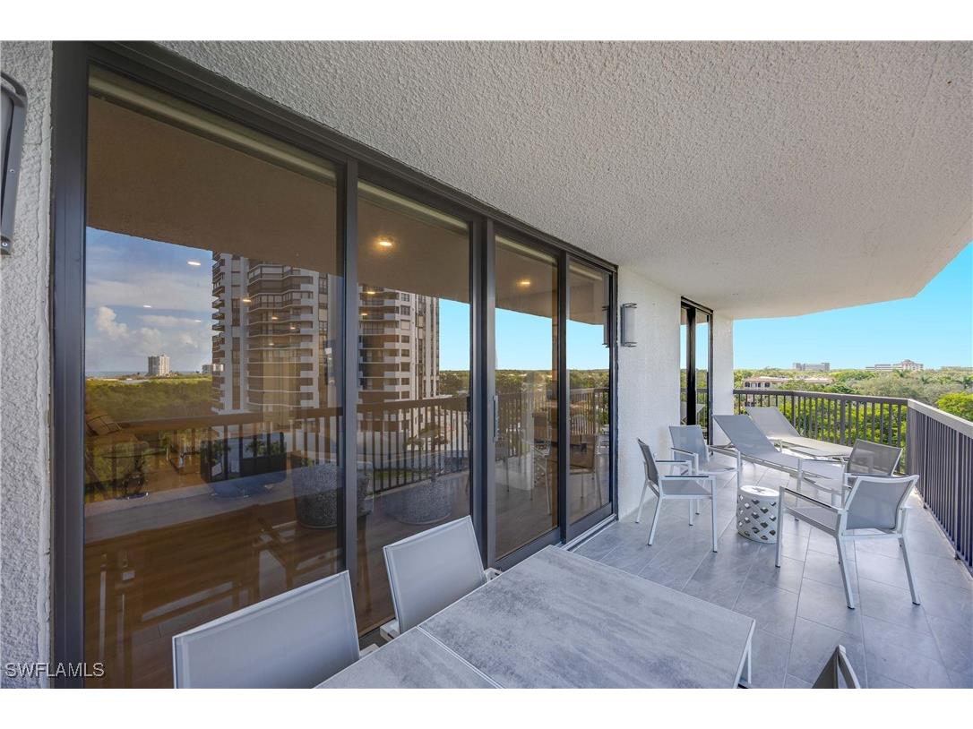 6075 Pelican Bay Boulevard #605 Naples FL 34108 225030681 image38