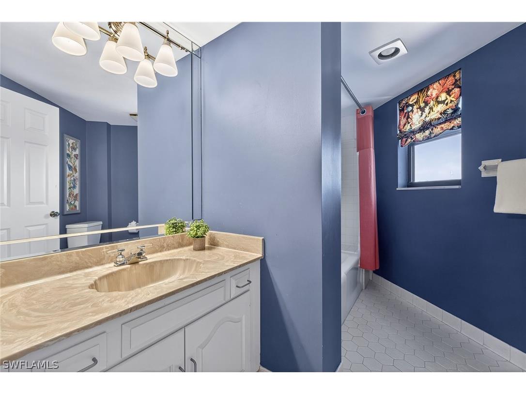 6075 Pelican Bay Boulevard #706 Naples FL 34108 226005610 image21