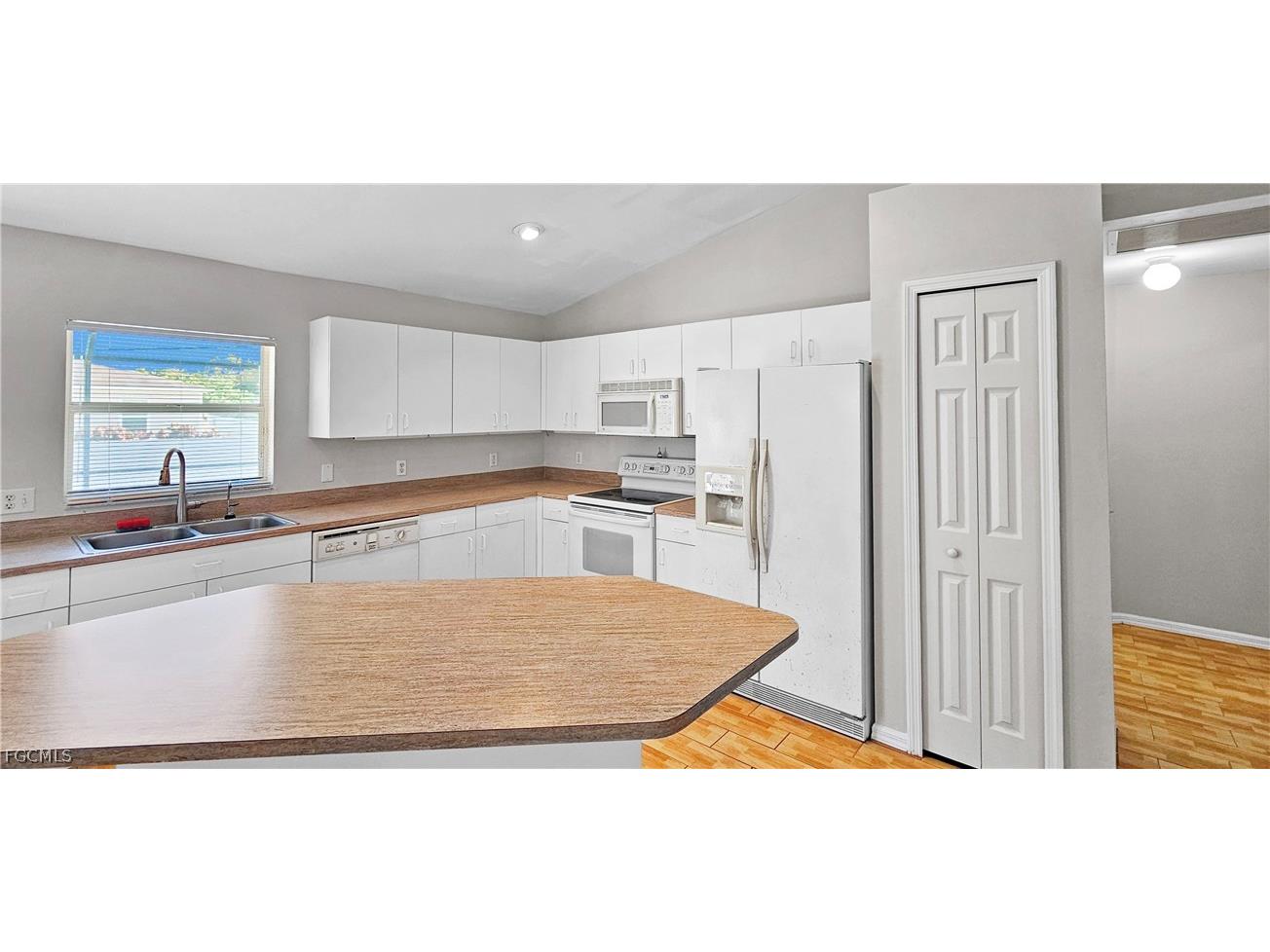 6078 Laurelwood Drive Fort Myers FL 33905 2026007261 image19