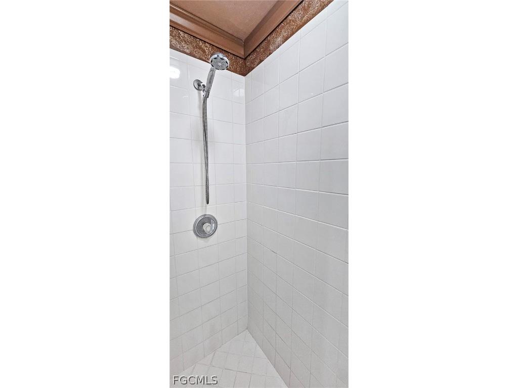 6078 Laurelwood Drive Fort Myers FL 33905 2026007261 image31