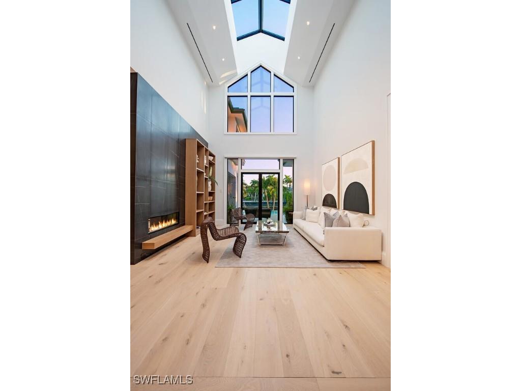 608 16th Avenue S Naples FL 34102 225081695 image3