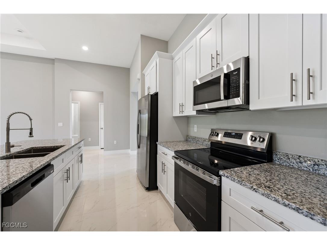 608 Eisenhower Boulevard Lehigh Acres FL 33974 2025019927 image14