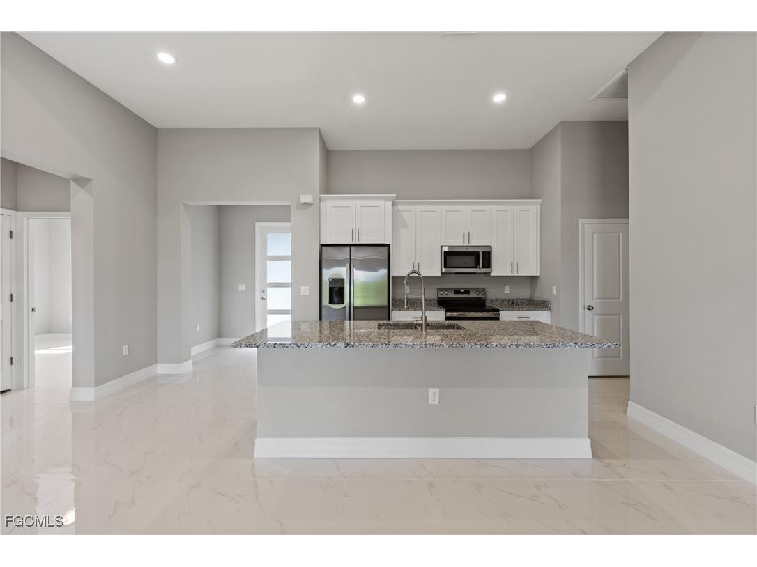 608 Eisenhower Boulevard Lehigh Acres FL 33974 2025019927 image5