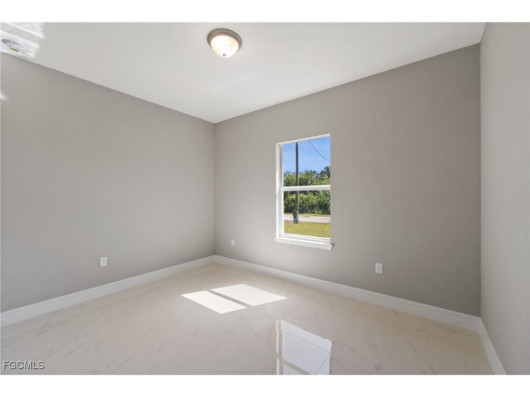 608 Eisenhower Boulevard Lehigh Acres FL 33974 2025019927 image8