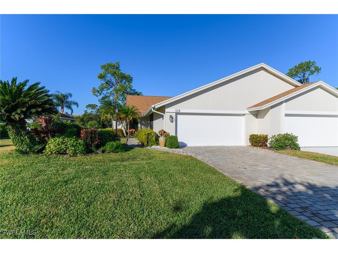 608 Kings Way Naples FL 34104 226002919 image1