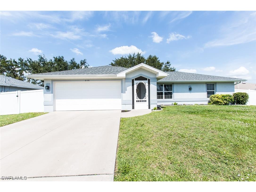 608 SE 1st Avenue Cape Coral FL 33990 223036337 image1