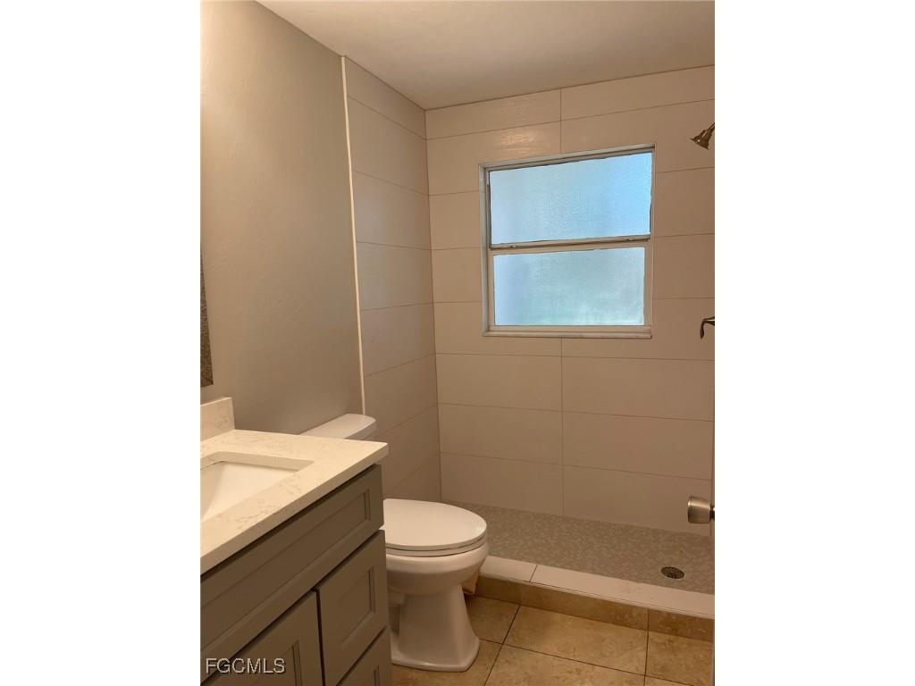 608 SE 46th Lane #3 Cape Coral FL 33904 2025022622 image5