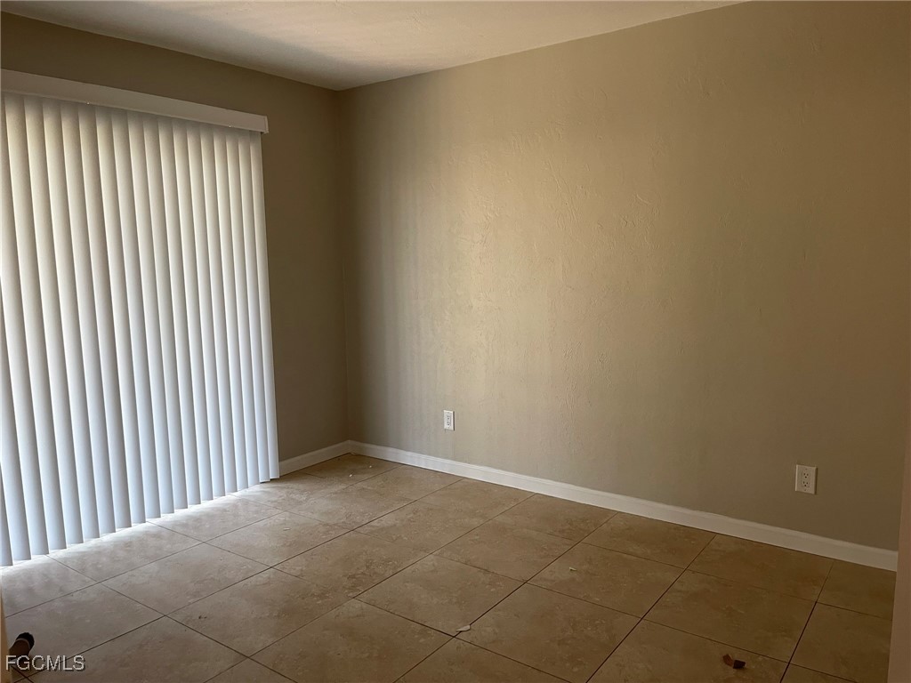 608 SE 46th Lane #3 Cape Coral FL 33904 2025022622 image6