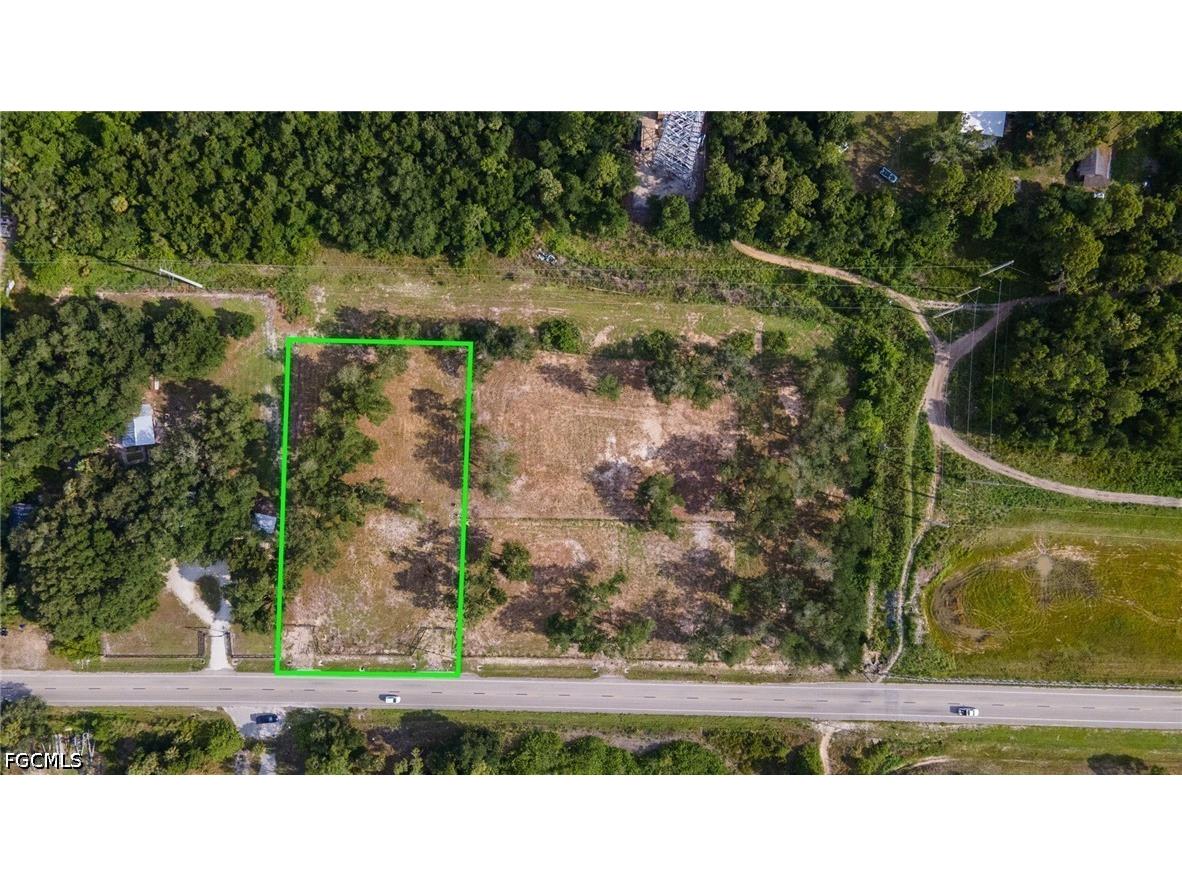6080 Mellow Drive North Fort Myers FL 33917 2026026459 image1